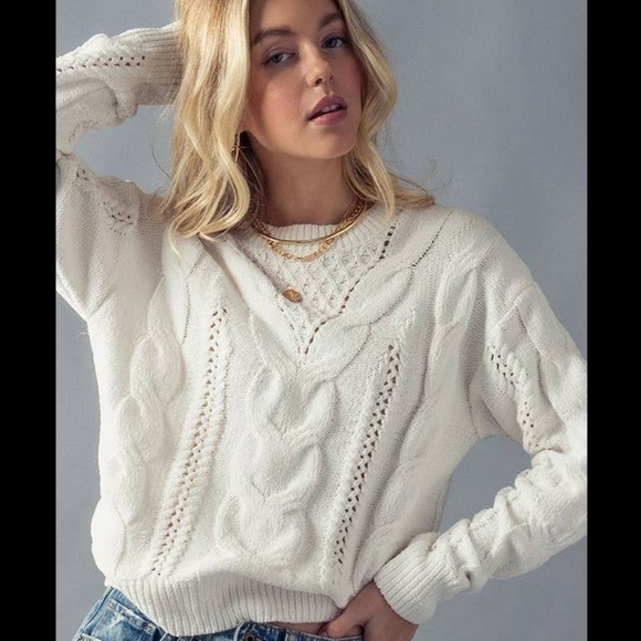 Love Tree Sweaters - NWT Cable Knit Sweater